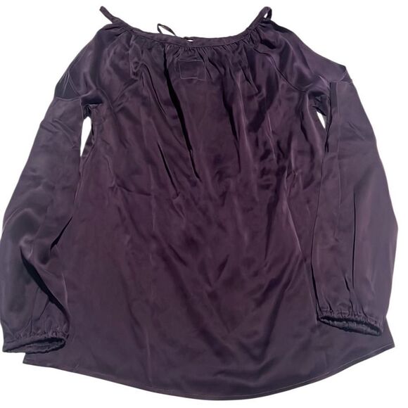 Chaser Purple Long Sleeves Cold Shoulder Silk Top Size Medium NWT - Picture 4 of 11